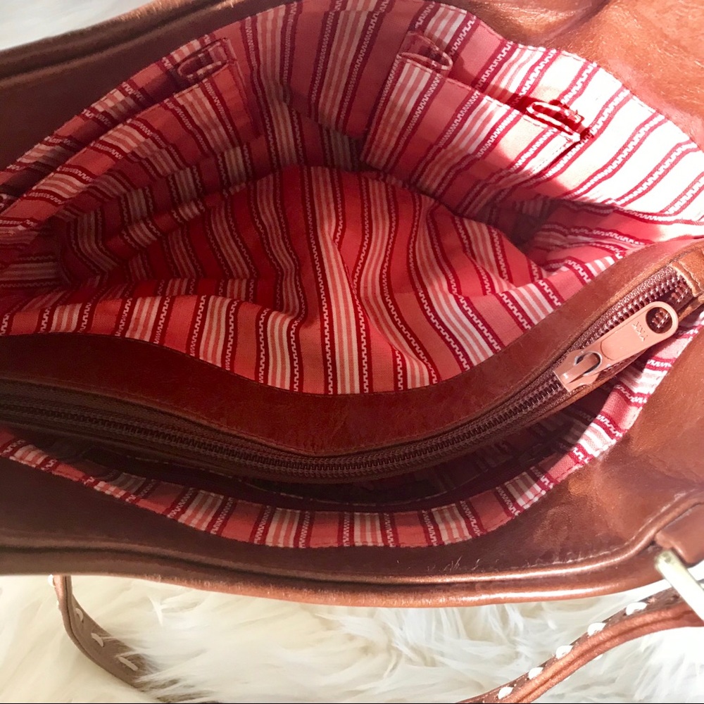 Isabella Fiore Rose Beaded Vintage Shoulder Bag - Picture 7 of 12